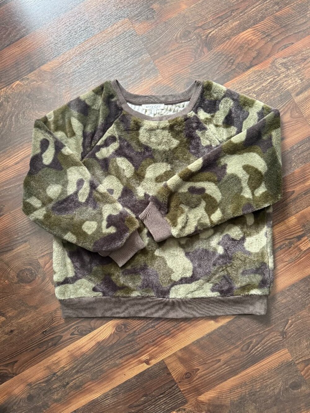 Workshop Republic Clothing Faux Fur Camo Sweatshirt - Size L